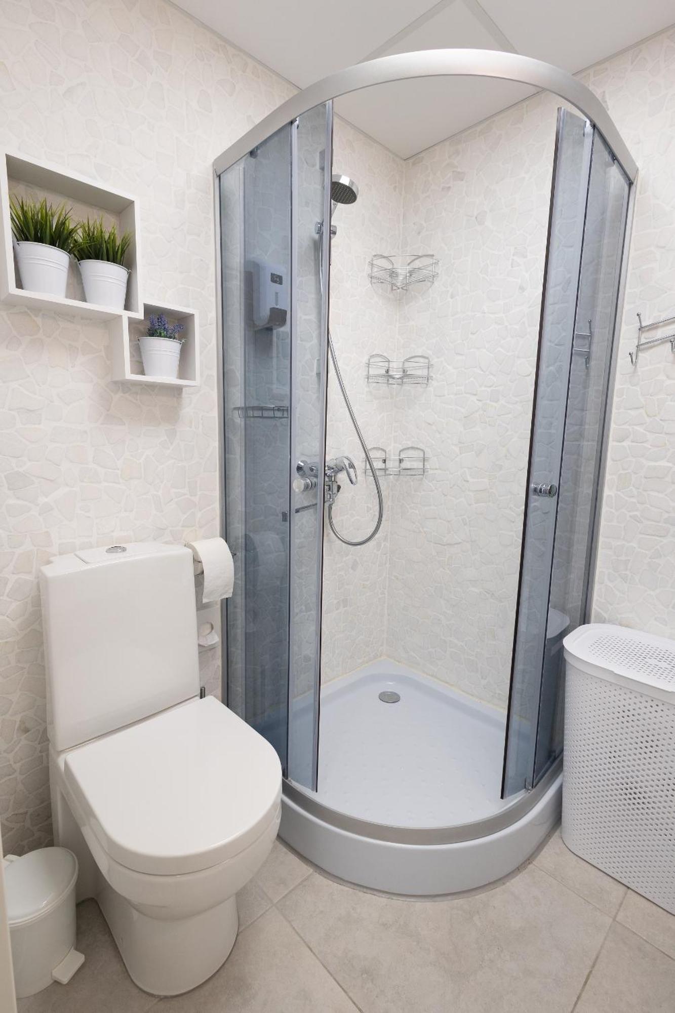 Stella'S Apartment - City Center - Free Secure Parking - Big Sun Terrace - Air Conditioning - Wifi - Tram To The Tallinn Bus Station And Old Town Luaran gambar