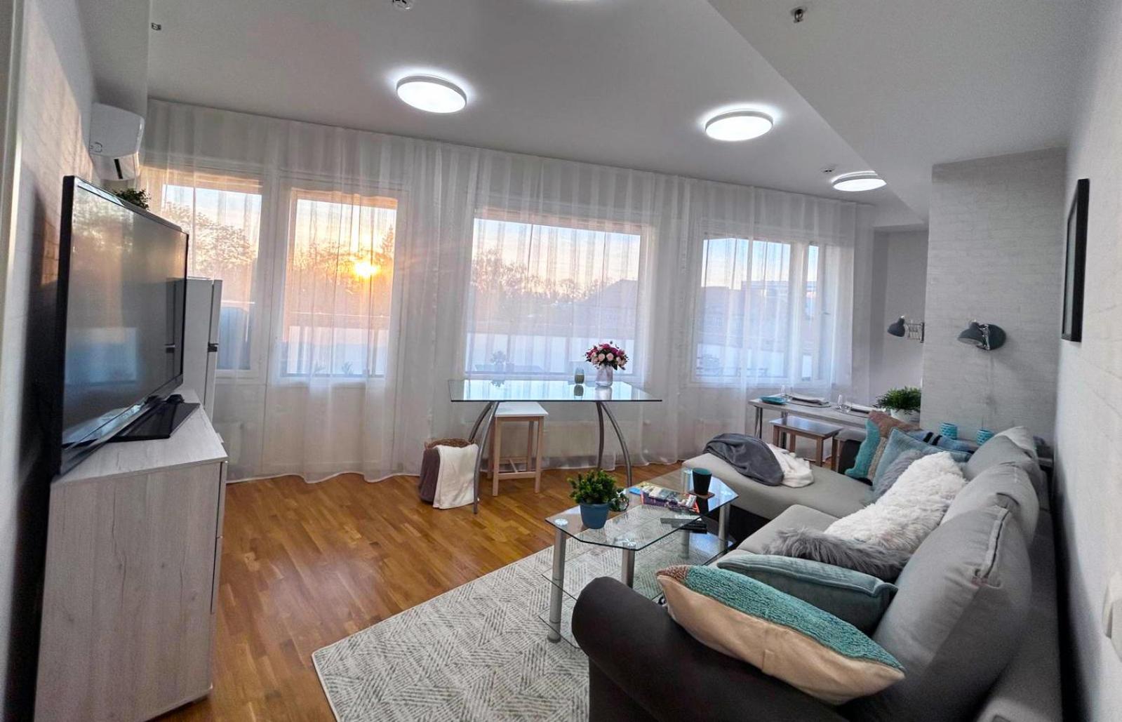 Stella'S Apartment - City Center - Free Secure Parking - Big Sun Terrace - Air Conditioning - Wifi - Tram To The Tallinn Bus Station And Old Town Luaran gambar