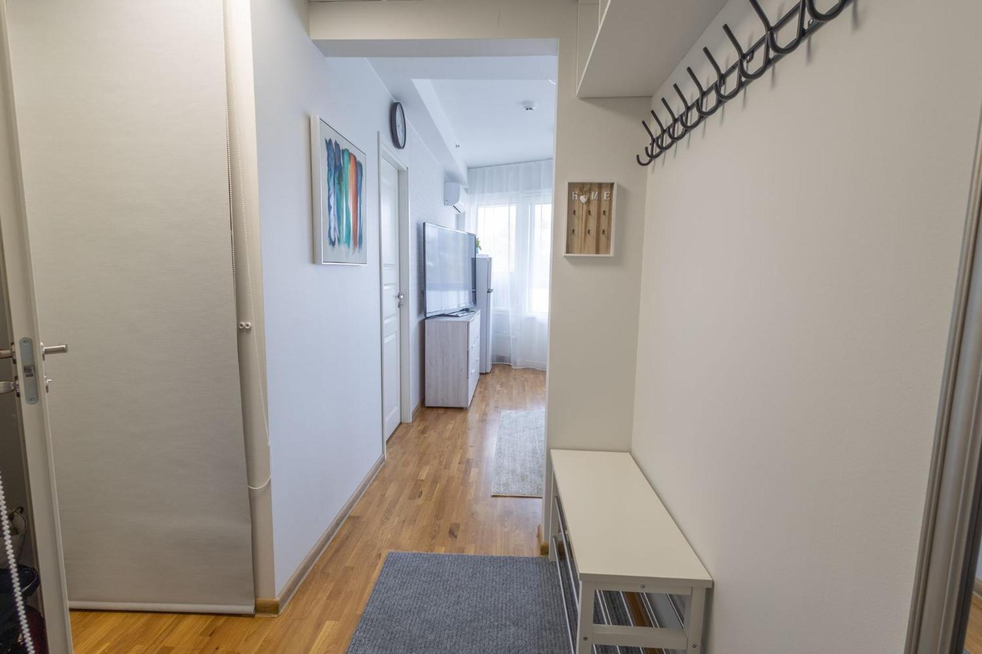 Stella'S Apartment - City Center - Free Secure Parking - Big Sun Terrace - Air Conditioning - Wifi - Tram To The Tallinn Bus Station And Old Town Luaran gambar